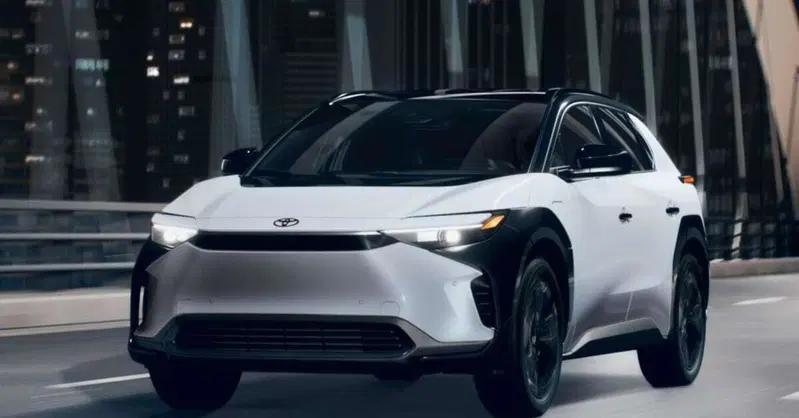 Toyota accelera sull'elettrico: in arrivo 10 nuovi modelli EV entro il 2027