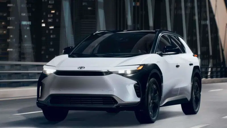 Toyota accelera sull'elettrico: in arrivo 10 nuovi modelli EV entro il 2027