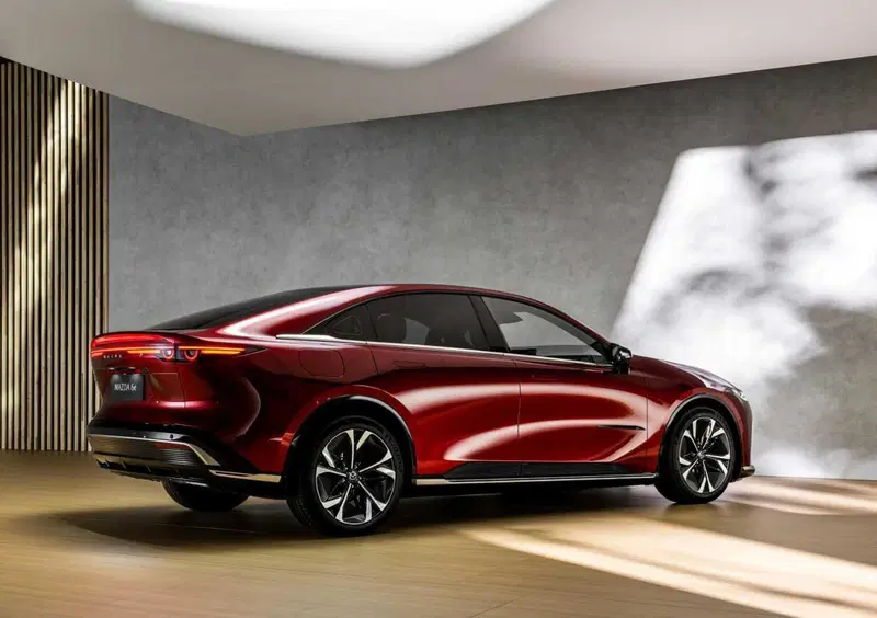Mazda Mazda6 (2025-->>) (8)