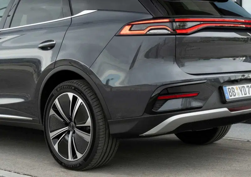 Byd Tang (17)