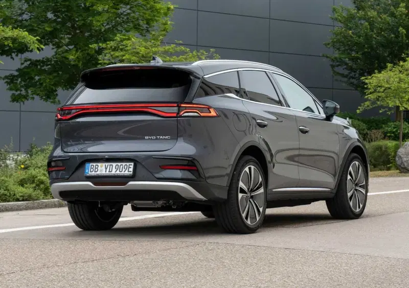 Byd Tang (6)