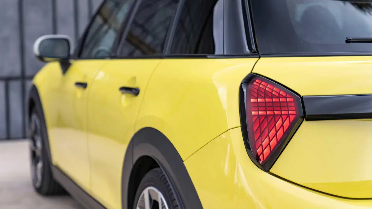 MINI Mini 5p 2.0 S Classic auto (11)