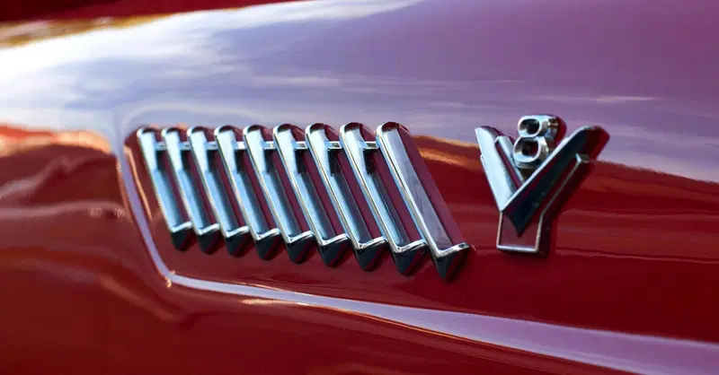 Buongiorno V8, il motore che deve sempre morire per mille motivi ma poi torna