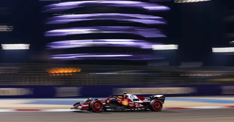 F1. GP Bahrain, Leclerc: "Dobbiamo ancora sfruttare al massimo l'aggiornamento". Hamilton: "Ferrari fa passi avanti"