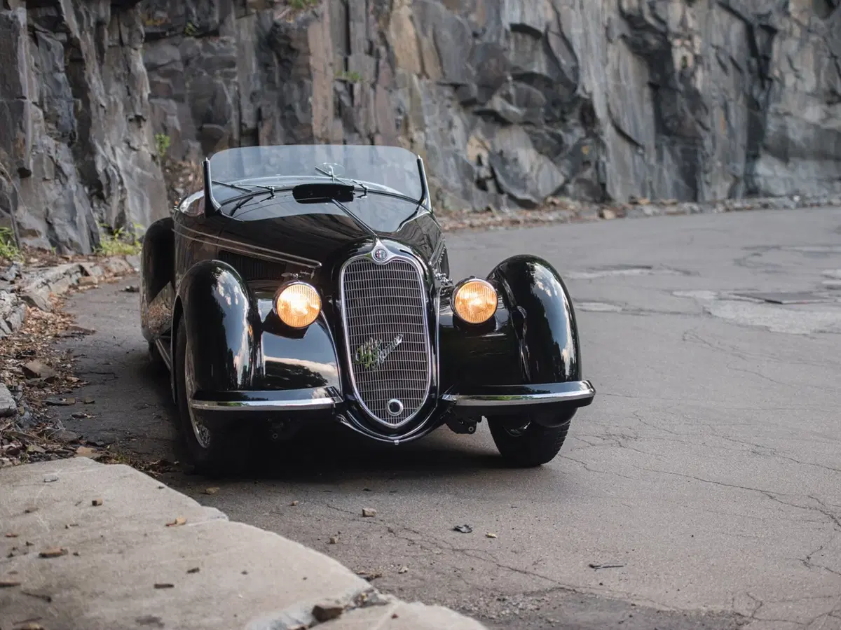 Alfa Romeo 8C 2900B, la spider del 1939 all'asta (15)