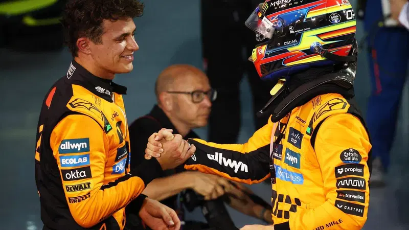 F1. GP Bahrain, Piastri non sbaglia di un millimetro e vince a Sakhir: "Un weekend incredibile". Norris pasticcia: "Ho fatto errori soprattutto nei sorpassi"