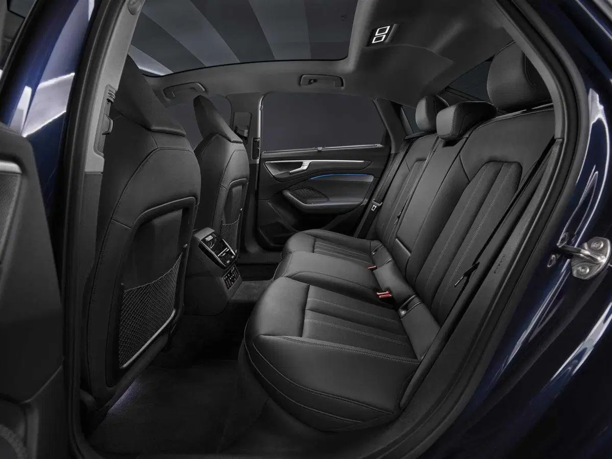 Audi A6 2025: la berlina "business class", ecco le caratteristiche, i motori e le opzioni (9)