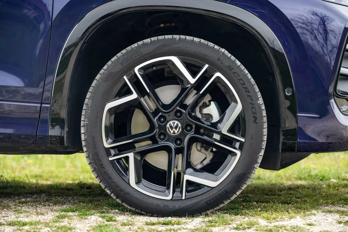 Volkswagen Tayron: scelta libera tra Diesel, Benzina e ibrido | Prova, Prezzi e Consumi [VIDEO] (10)