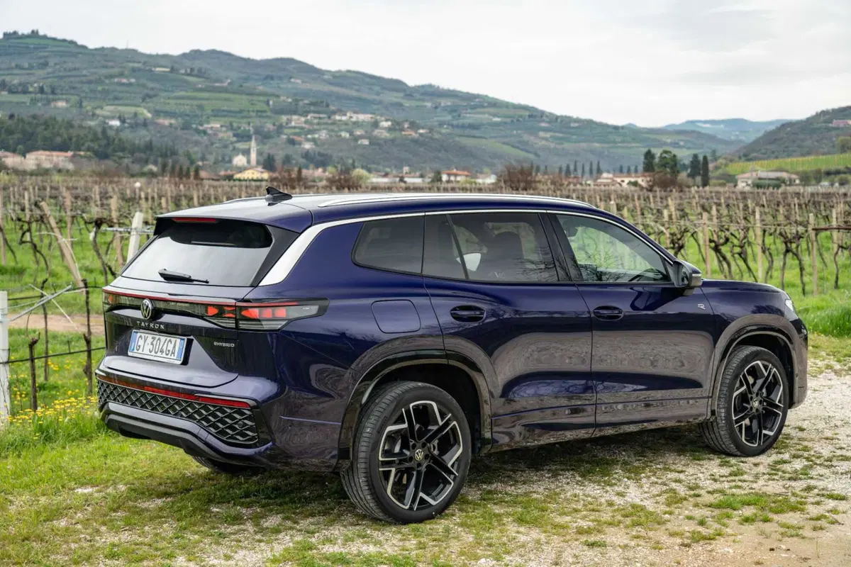 Volkswagen Tayron: scelta libera tra Diesel, Benzina e ibrido | Prova, Prezzi e Consumi [VIDEO] (11)