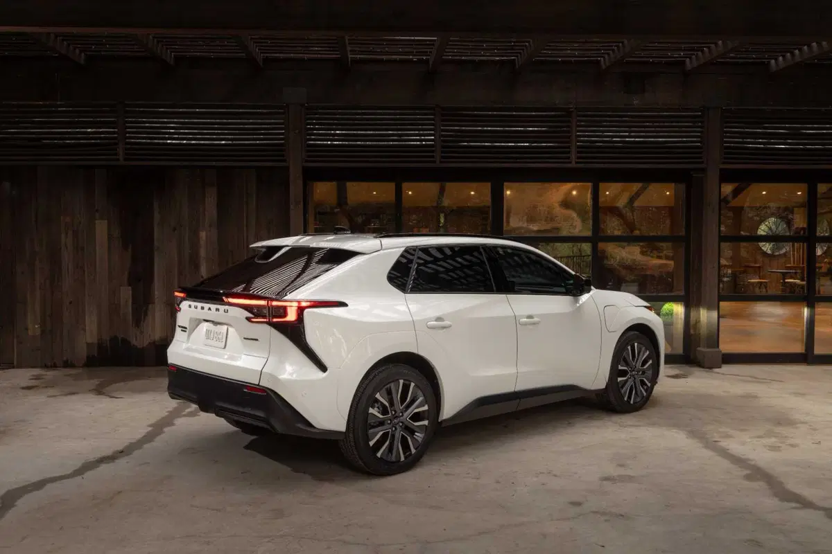Subaru: arriva la nuova Trailseeker EV e la Solterra 2025 (3)