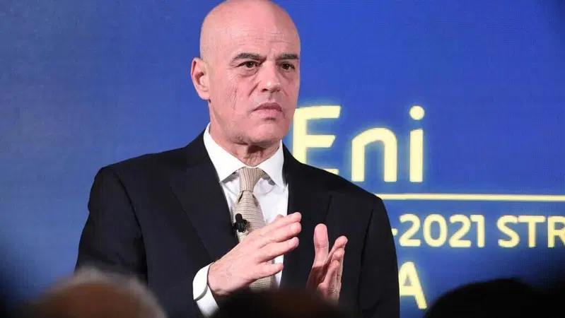La Germania ha imposto le elettriche ma va a carbone: l'AD dell'ENI dice le cose come stanno