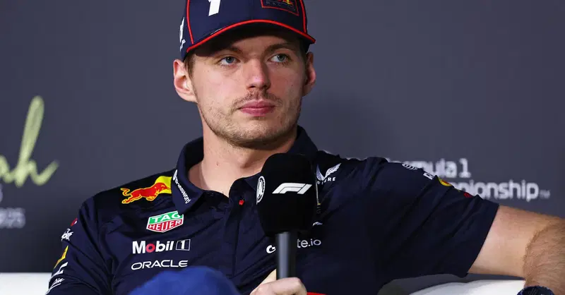 F1. Verstappen show in Arabia Saudita: "Io via da Red Bull? Sono contento del team, ma non della RB21". Vincere il mondiale? "Non voglio pensarci, siamo lenti"