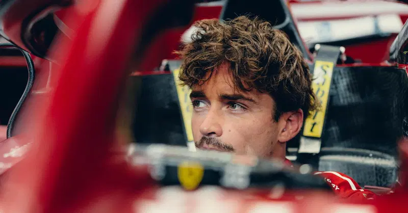 F1. Ferrari, Charles Leclerc assicura: &ldquo;a livello di set-up io e Lewis stiamo convergendo&rdquo;. E Hamilton del secondo stint in Bahrain dice&hellip;