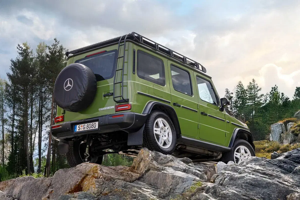 Mercedes Classe G in edizione "anni 80": solo 460 esemplari (3)