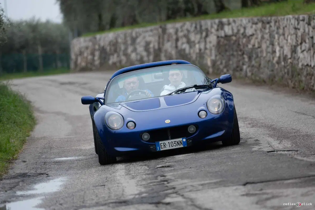 Lotus Elise S1: il raduno di ben 40 esemplari a Lazise (VR)