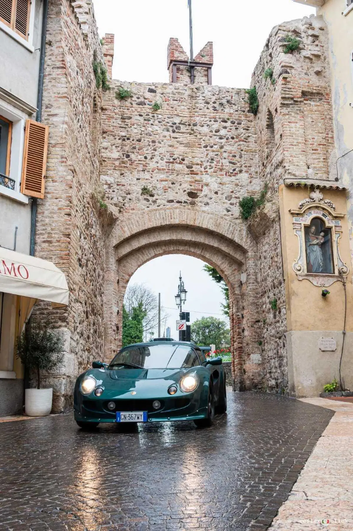 Lotus Elise S1: il raduno di ben 40 esemplari a Lazise (VR) (11)