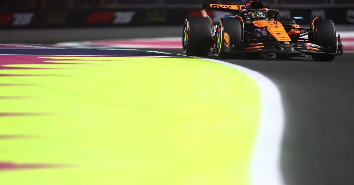 F1. GP Arabia Saudita, McLaren regola con Norris e Piastri le FP2 di Jeddah. Verstappen 3&deg; davanti a Leclerc. Hamilton in difficolt&agrave;