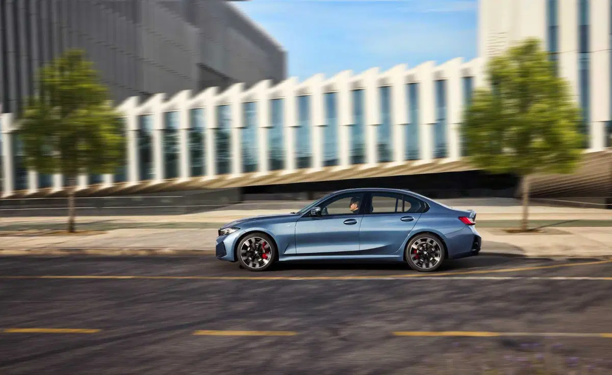 Nuova BMW Serie 3: le immagini degli esterni (4)