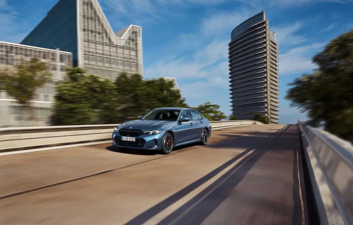 Nuova BMW Serie 3: le immagini degli esterni (5)