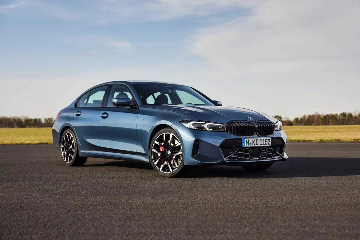 Nuova BMW Serie 3: le immagini degli esterni (11)