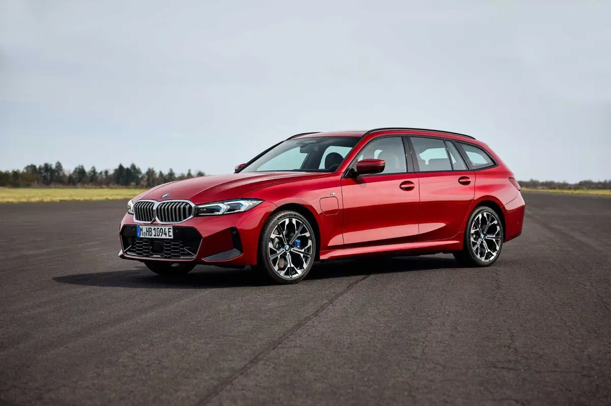 Nuova BMW Serie 3: le immagini degli esterni (29)