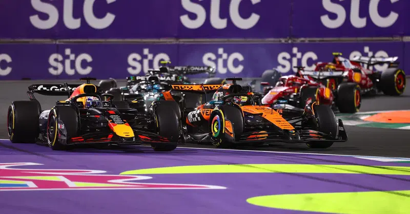 F1. GP Arabia Saudita 2025: Piastri batte Verstappen a Jeddah. Primo podio stagionale per la Ferrari con Leclerc 3&deg;