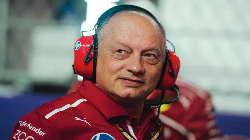F1. L'effetto suolo inghiotte Hamilton? No, per Vasseur c'&egrave; un'altra spiegazione: "Il passo gara c'&egrave; e questo non &egrave; un anno di transizione verso il 2026"