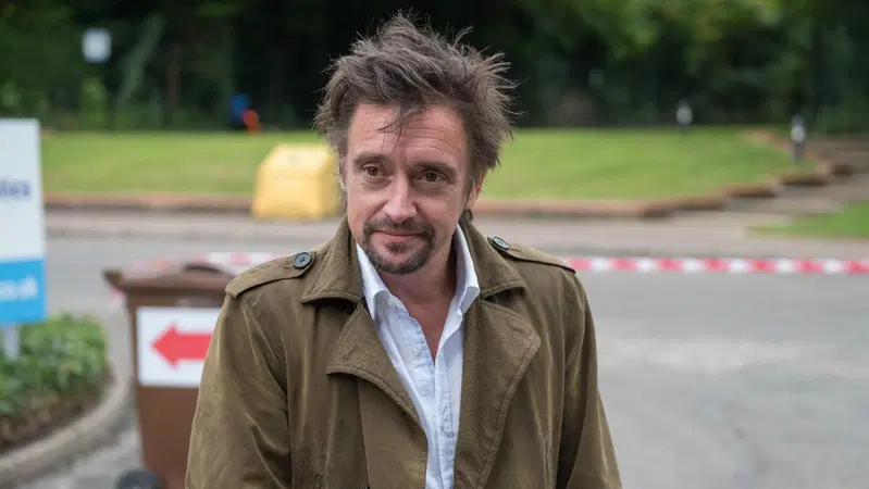 Richard Hammond censura i "restauri miracolosi" di famosi youtuber: Ferrari, McLaren, Viper 