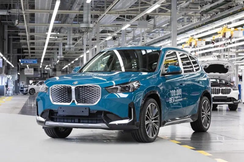 La BMW iX1