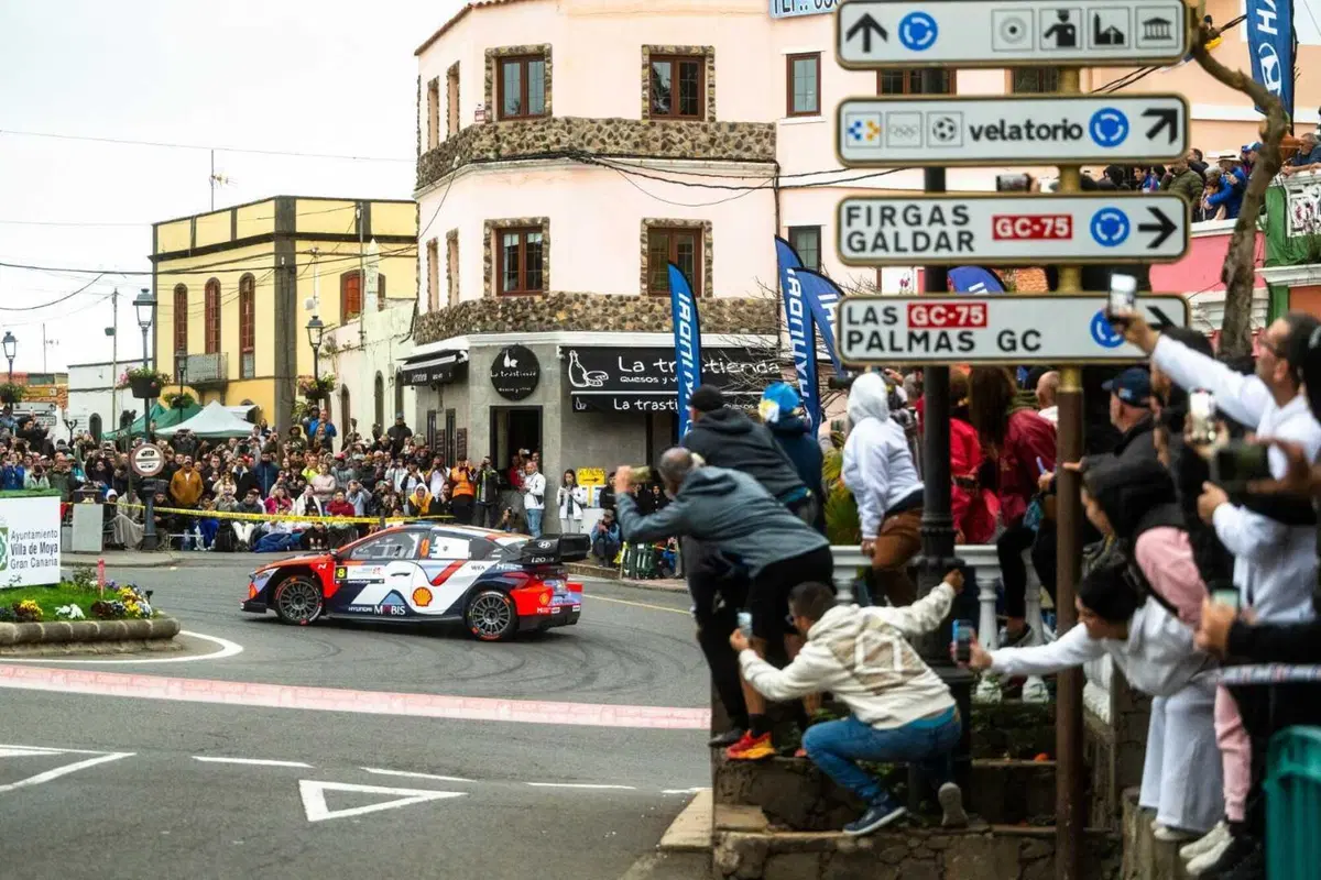 WRC25 Islas Canarias D2. Kalle Rovanpera Killer, Toyota armi letali [VIDEO] (2)