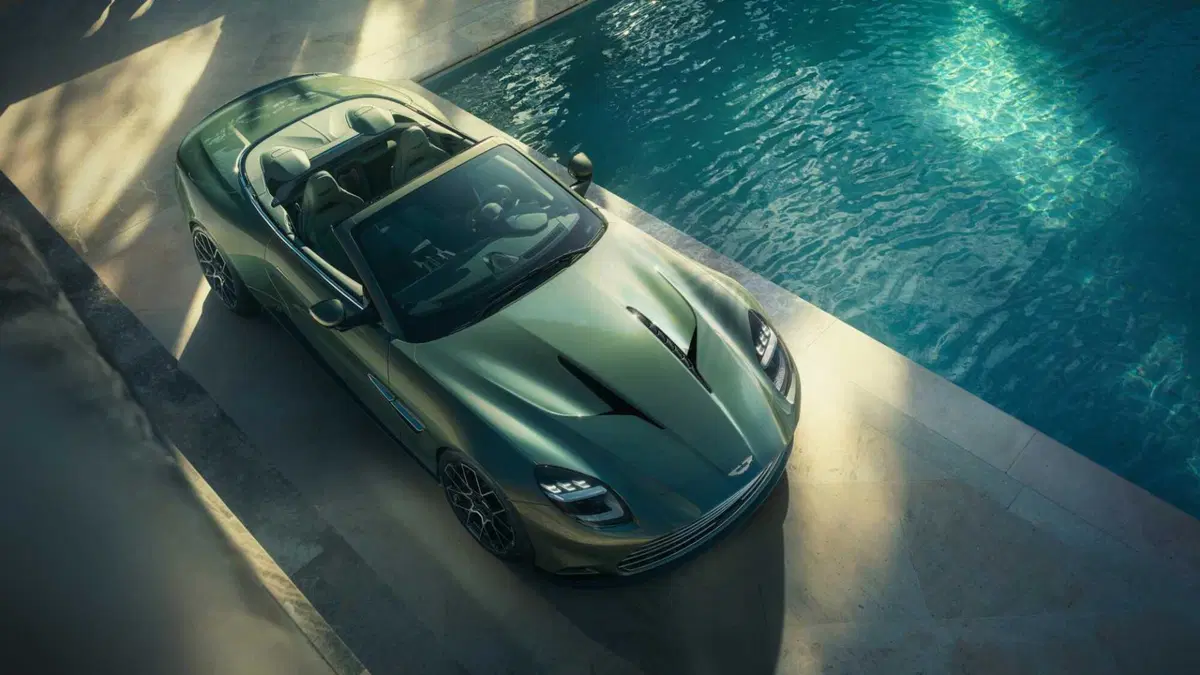 Aston Martin Vanquish Volante (2025-->>) (8)