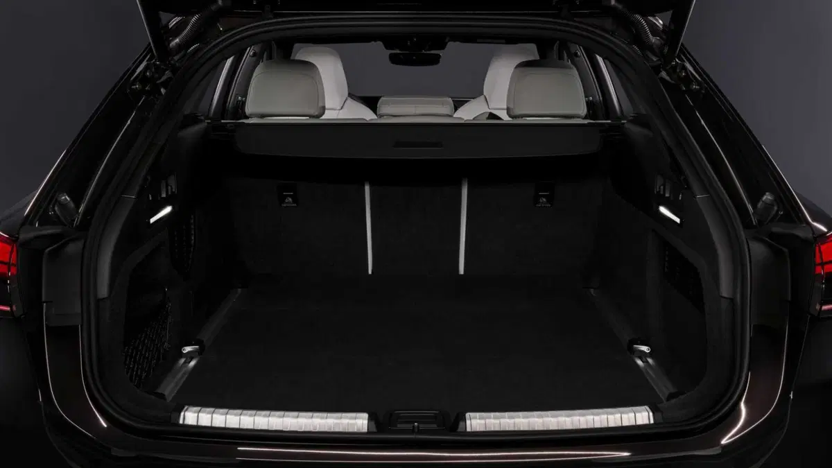 Audi A6 Avant (2025-->>) (12)