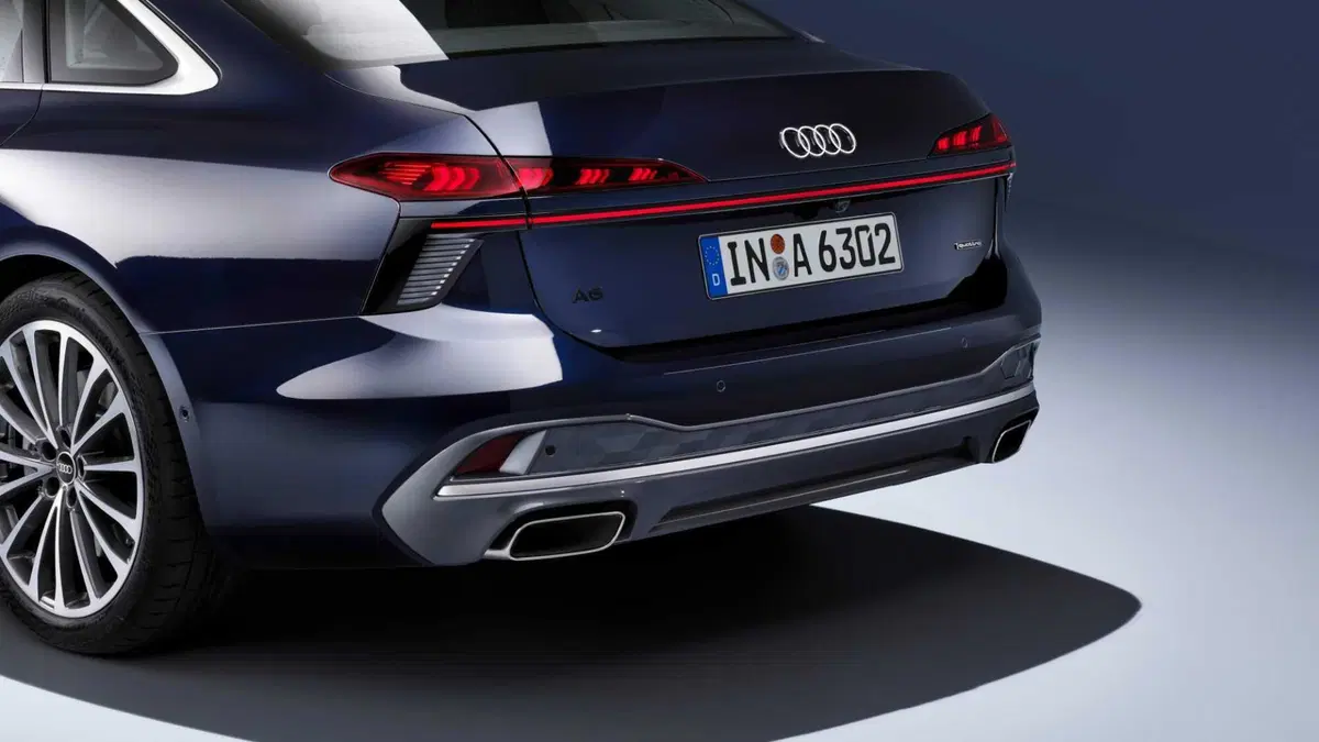 Audi A6 (2025-->>) (12)