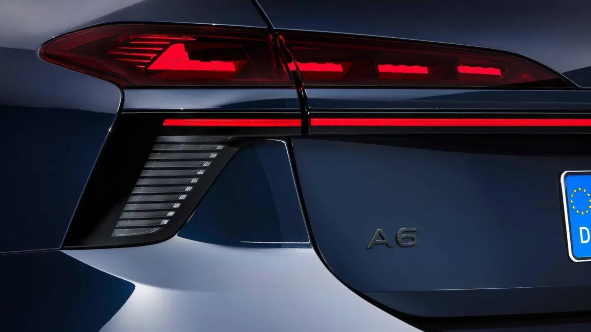 Audi A6 (2025-->>) (13)