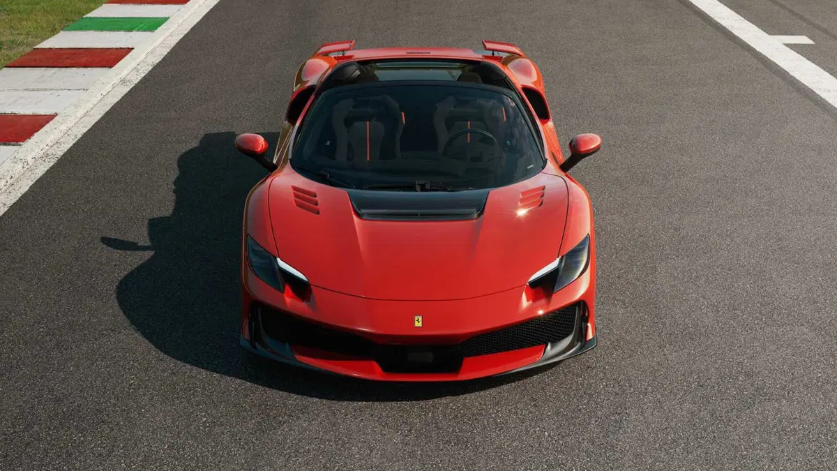 Ferrari 296 Speciale: l’estremizzazione del piacere di guida, anche en plein air [VIDEO] (11)