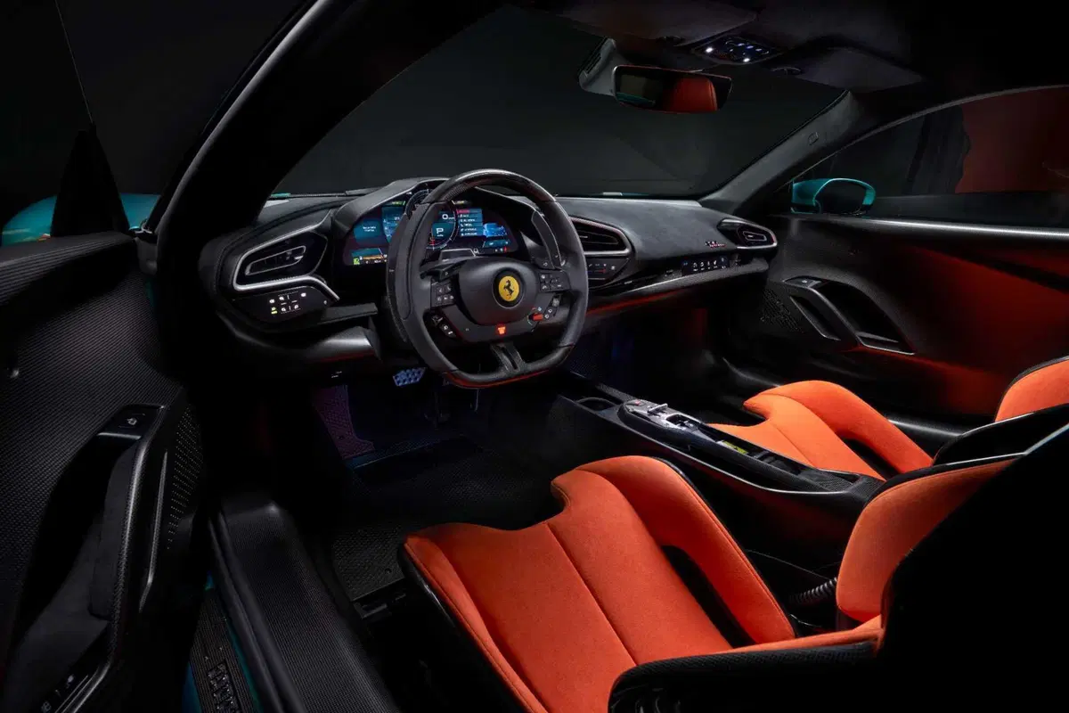 Ferrari 296 Speciale: l’estremizzazione del piacere di guida, anche en plein air [VIDEO] (14)