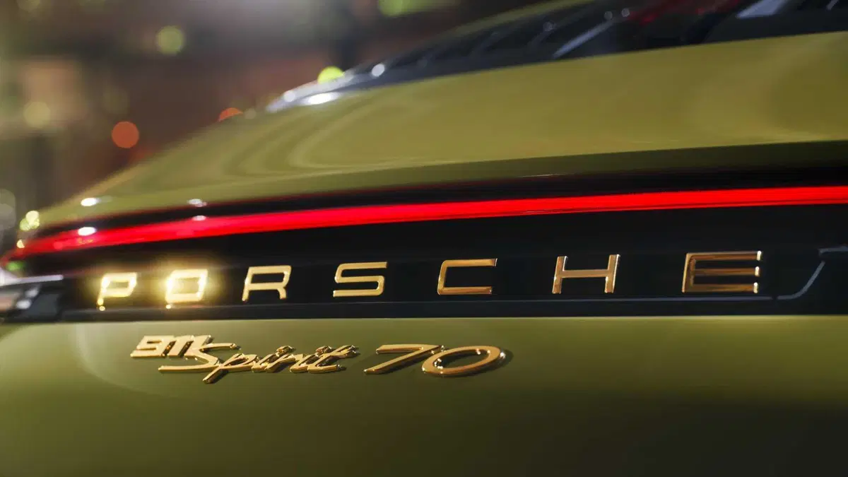 Porsche 911, nostalgia, arriva la cabrio Spirit 70 che tutti i boomer hanno sognato  (8)