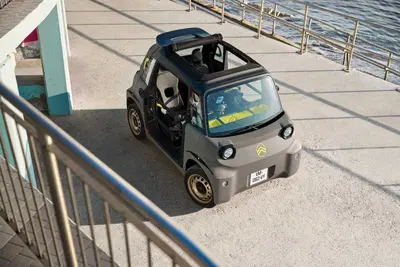 Citroen Ami Buggy 2025: torna l&rsquo;elettrica per l'estate, ora ordinabile anche in Italia