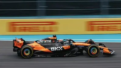 F1. GP Miami 2025: Piastri regola la FP1 davanti a Leclerc e Verstappen. Bandiera rossa sul finale