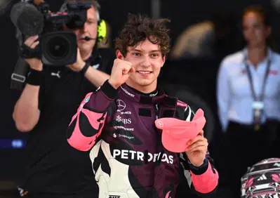 F1. GP Miami 2025, Kimi Antonelli conquista la pole position della Sprint! Seguono le McLaren. Leclerc 7° davanti ad Hamilton