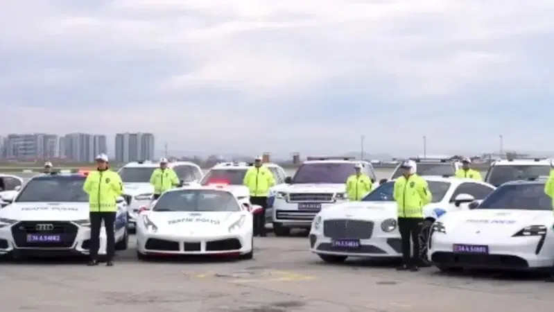 Le auto sequestrate in uso alla Polizia turca