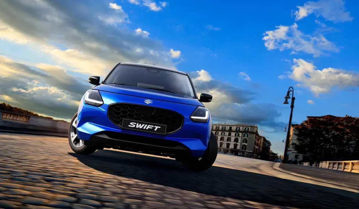 Suzuki Swift in strada (4)