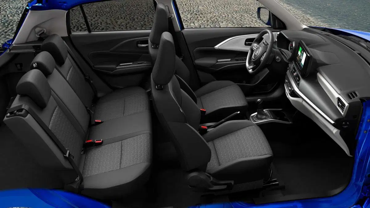 Suzuki Swift in strada (2)