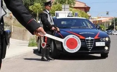 Polizia e Carabinieri: perch&eacute; fermano sempre queste auto?