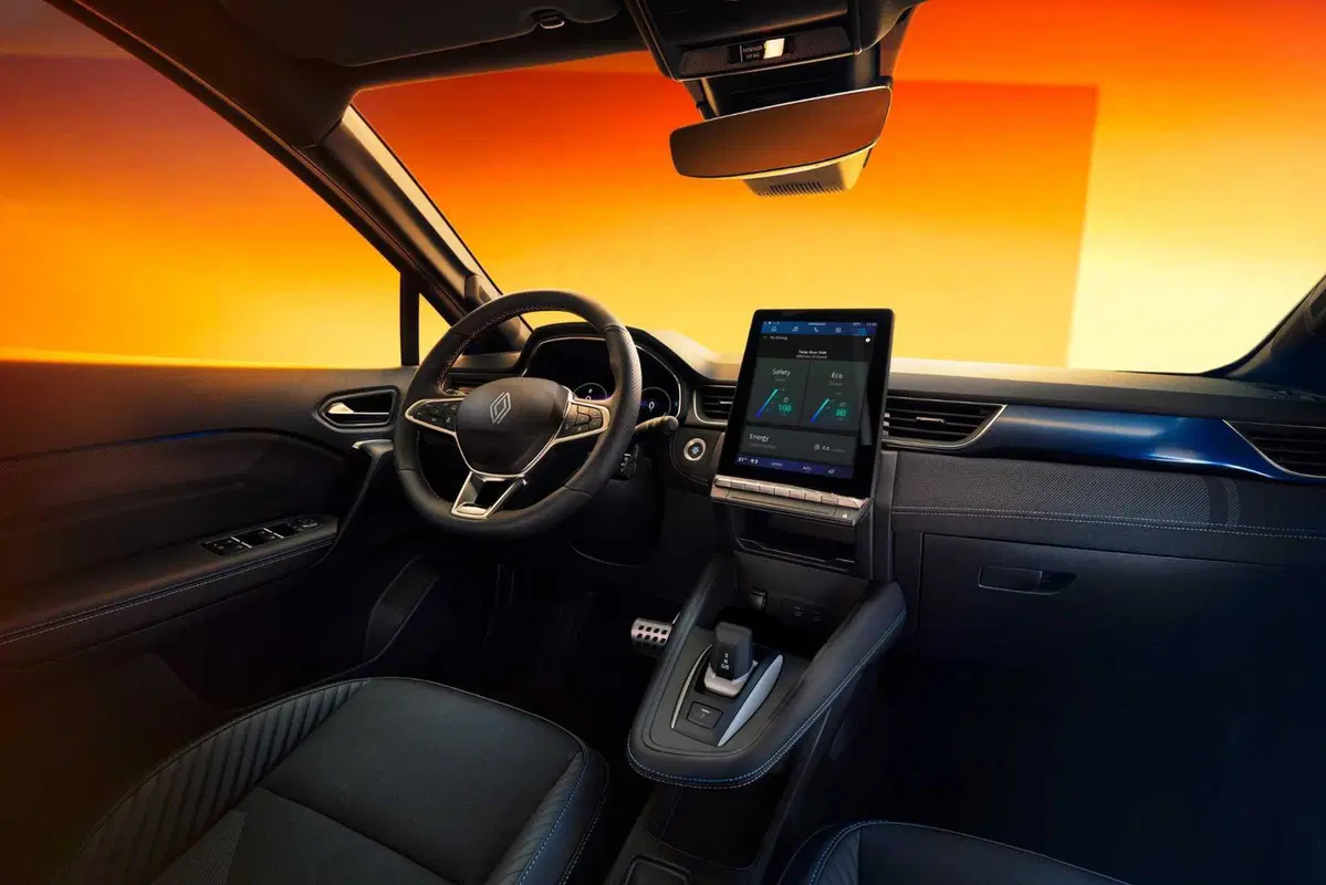Renault accelera sull’ibrido: svelato il nuovo E-Tech da 160 Cv per Captur e Symbioz (7)