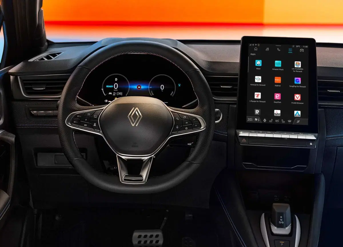 Renault accelera sull’ibrido: svelato il nuovo E-Tech da 160 Cv per Captur e Symbioz (9)