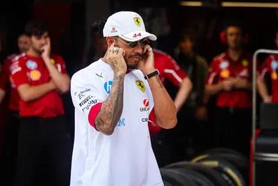F1. Vettel: "Ferrari non &egrave; forte come si aspettava Hamilton, ma se c&rsquo;&egrave; qualcuno che pu&ograve; farcela, &egrave; lui"