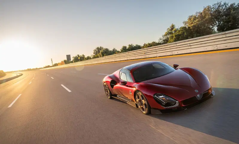 I primi test dell'Alfa 33 Stradale a Nard&ograve;