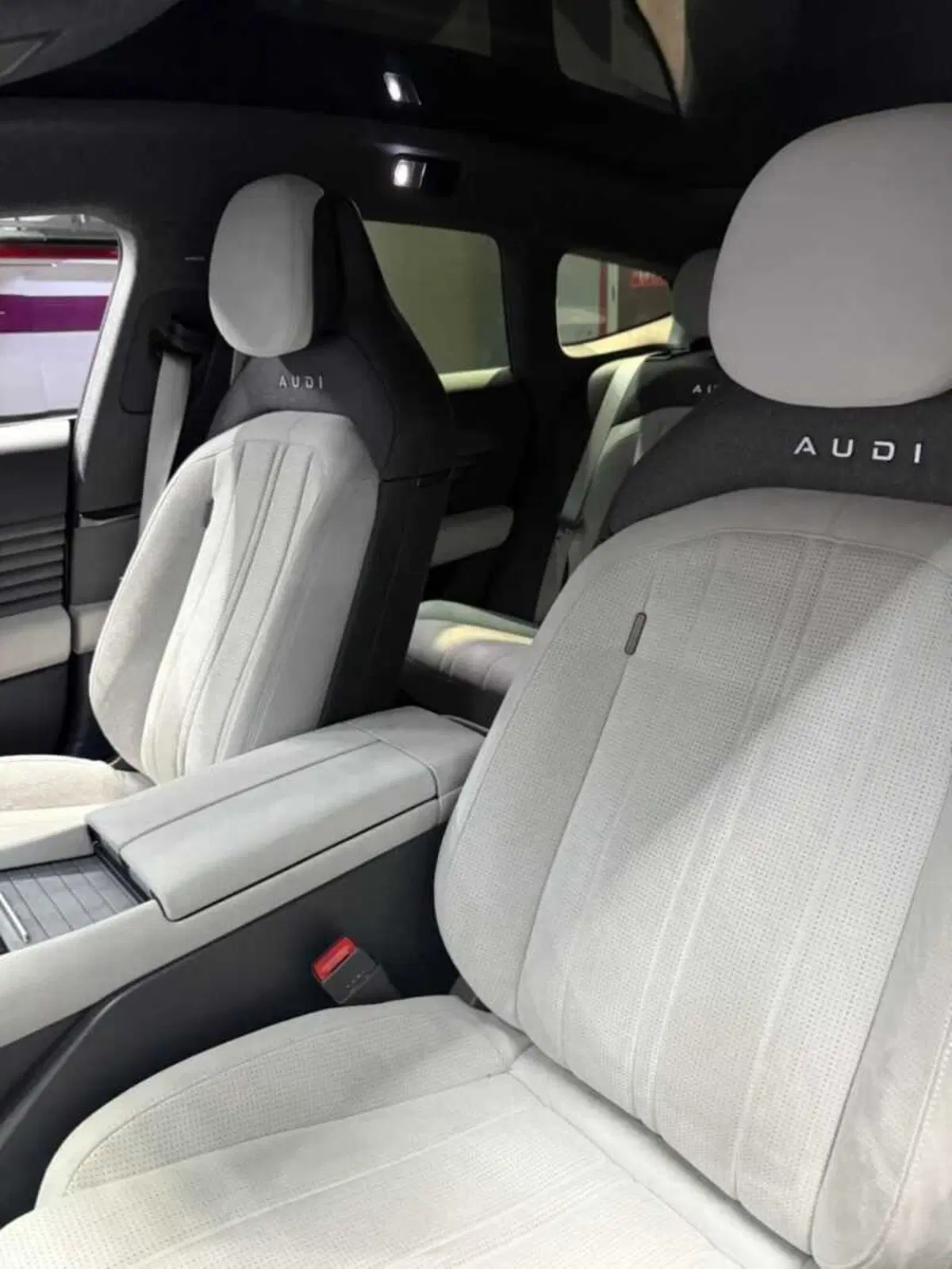 AUDI E5 Sportback: la nuova ammiraglia elettrica debutta nei concessionari cinesi (6)