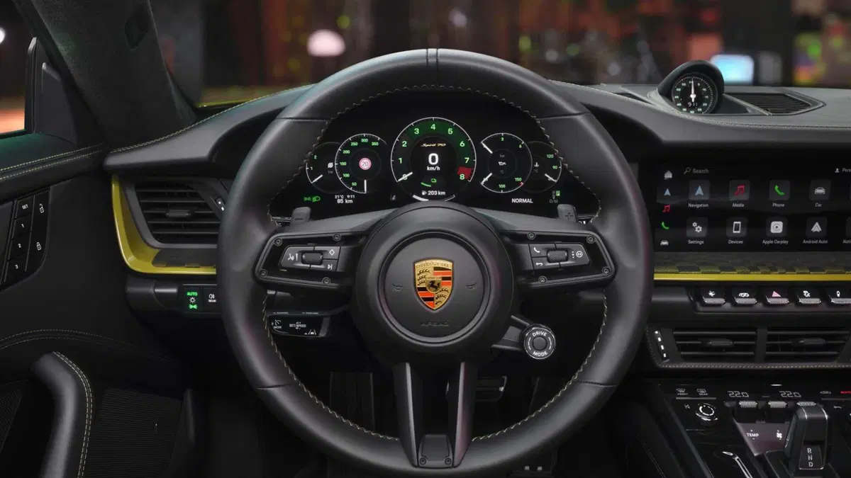 Porsche 911 Cabrio 3.6 Spirit 70 auto (6)